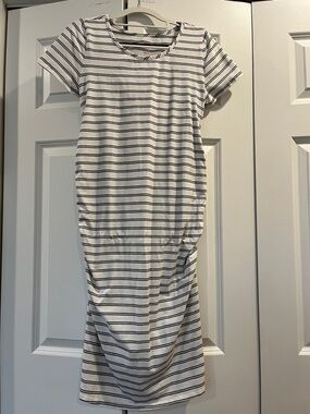 Isabel Maternity Striped Short Sleeve Midi Dress - White and Black